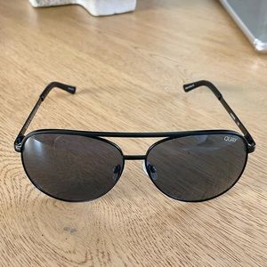 QUAY High Key Large Aviator